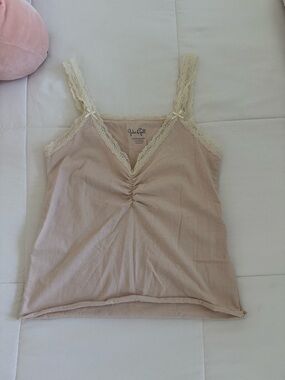 Brandy Melville Lace-Trim Crop Tank